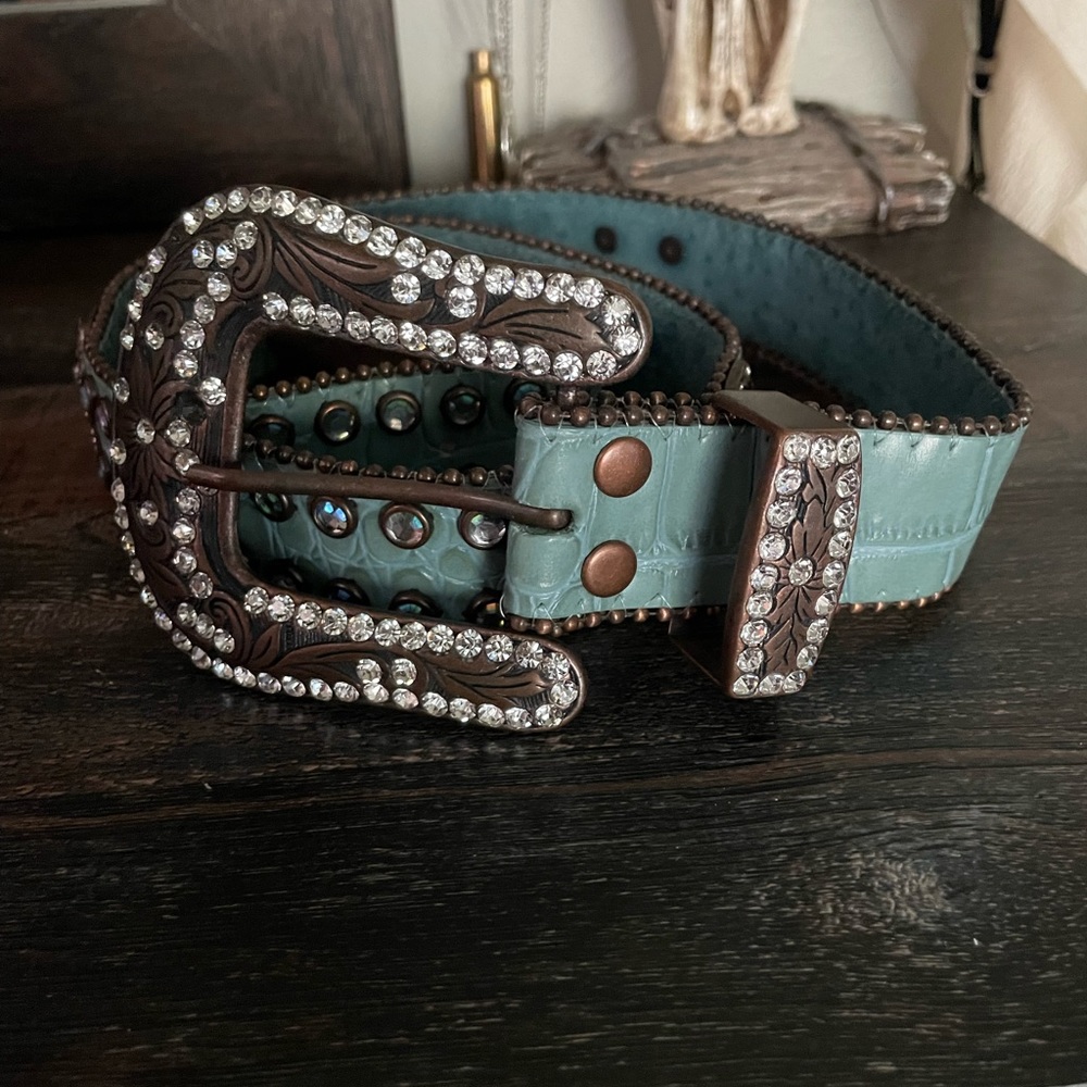 Cedar Rose Western Blue Cross Belt Size: S/M